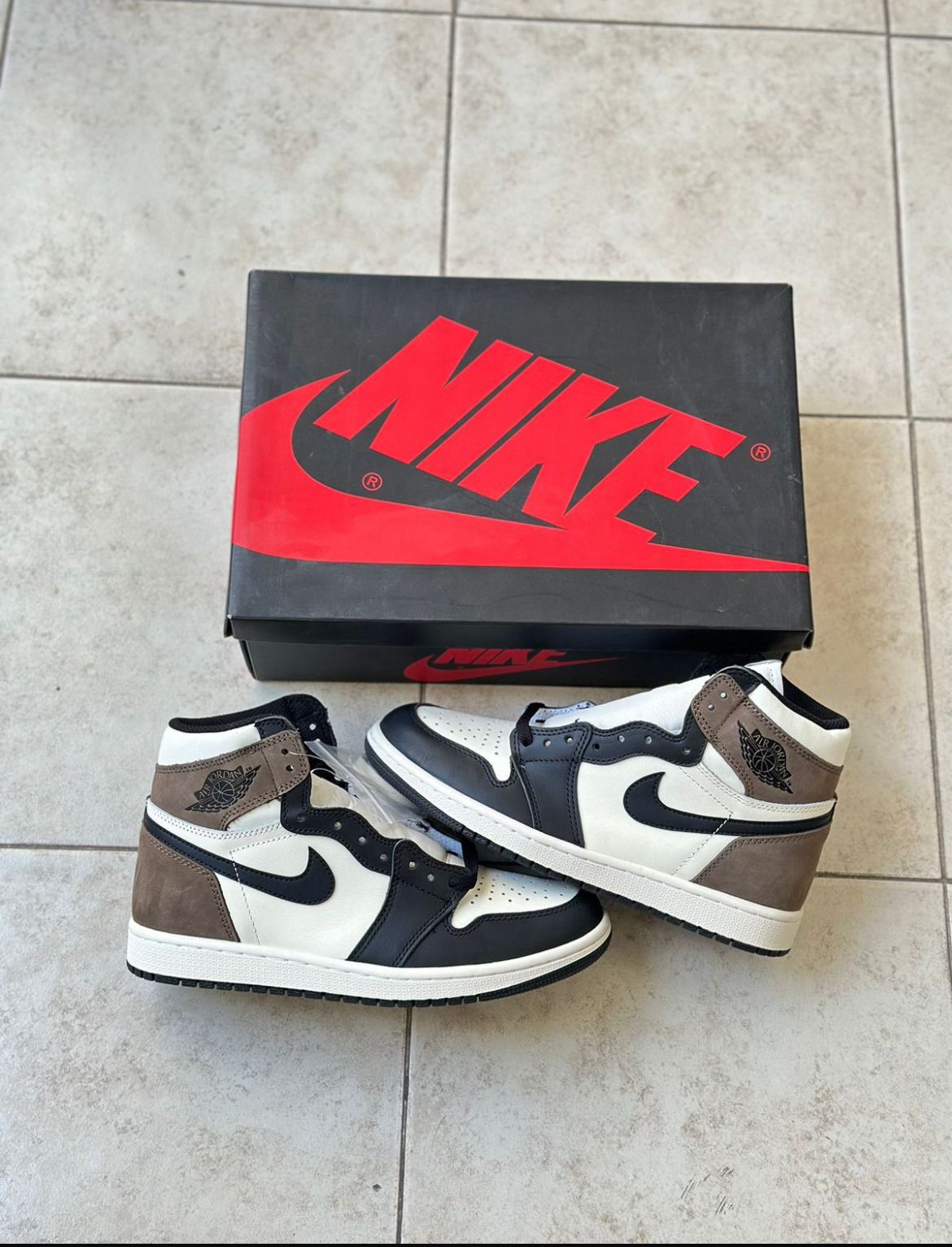 Jordan 1 Mocha